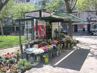 Quiosco de flores de la Plaza de los Sitios de Zaragoza. Siete Flores